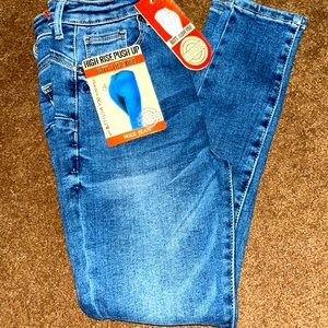 Butt I Love You Hi Rise Skinny Jeans 3/26